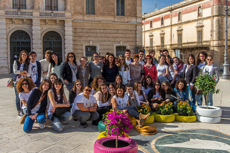 'Corti e giardini in arte': due giorni da ricordare - Osservatorio Fasano