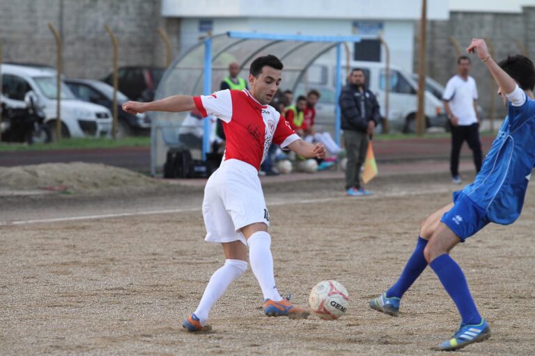 Torna a vincere il Pezze: decide Schiavone - Osservatorio Fasano