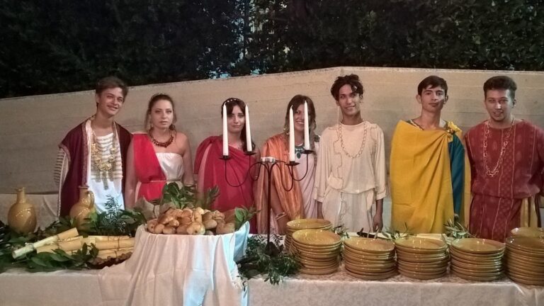 L’istituto Alberghiero di Fasano ha partecipato alla manifestazione ‘Antica Roma’ L'istituto Alberghiero di Fasano ha partecipato alla manifestazione 'Antica Roma' - Osservatorio Fasano