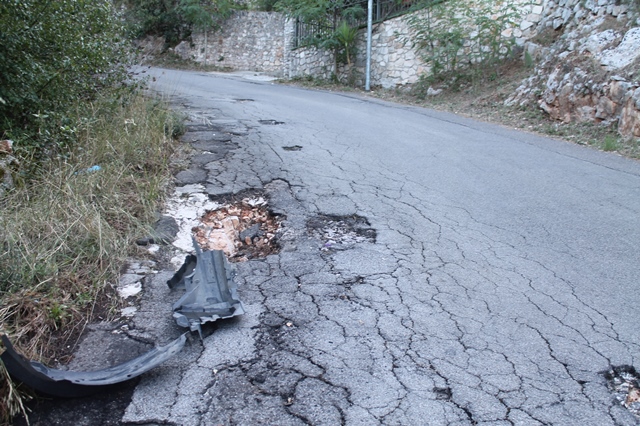 Voragini sulla strada: le ‘Giritoie’ tra Fasano e la Selva come un percorso di guerra Voragini sulla strada: le 'Giritoie' tra Fasano e la Selva come un percorso di guerra - Osservatorio Fasano
