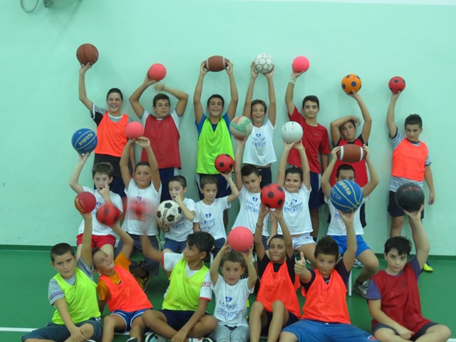 Progetto ‘Estate in città’ per i bambini grazie alla Roberto Serra Progetto 'Estate in città' per i bambini grazie alla Roberto Serra - Osservatorio Fasano