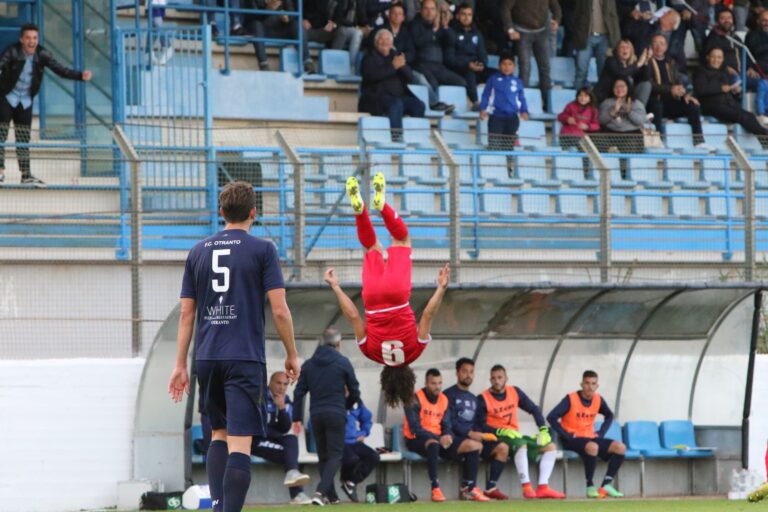 Il Fasano beffato nel finale: è solo pari con l'Otranto - Osservatorio Fasano