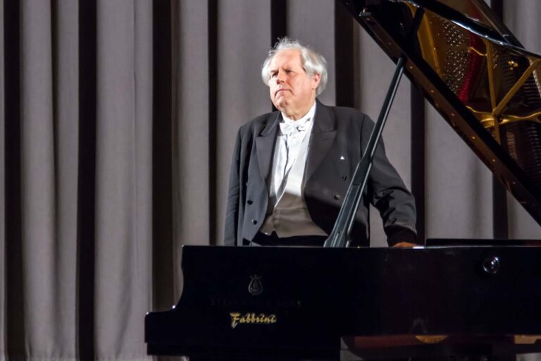 Sokolov: con il suo modo di suonare incanta ancora il Kennedy di Fasano - Osservatorio Fasano