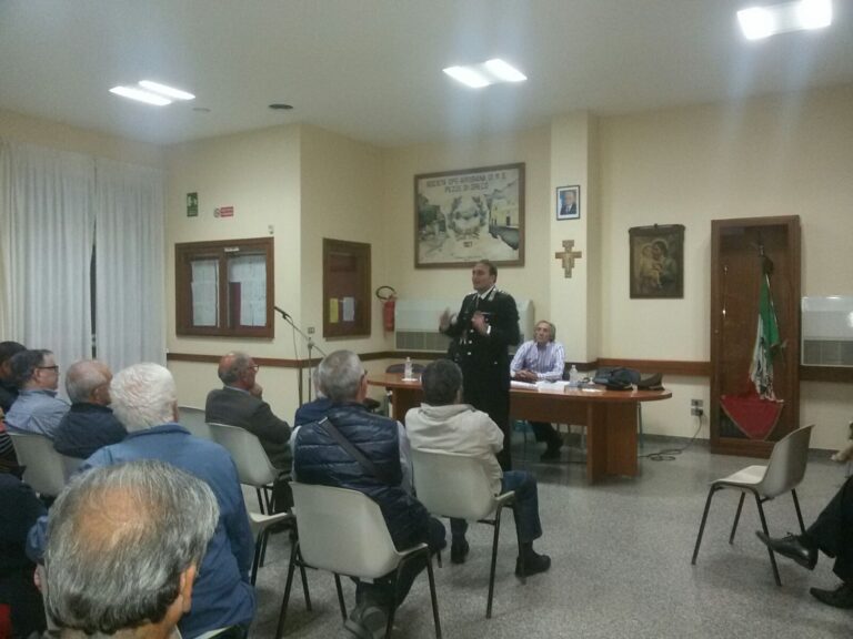 A Pezze di Greco lezioni di sicurezza per gli anziani dai carabinieri - Osservatorio Fasano