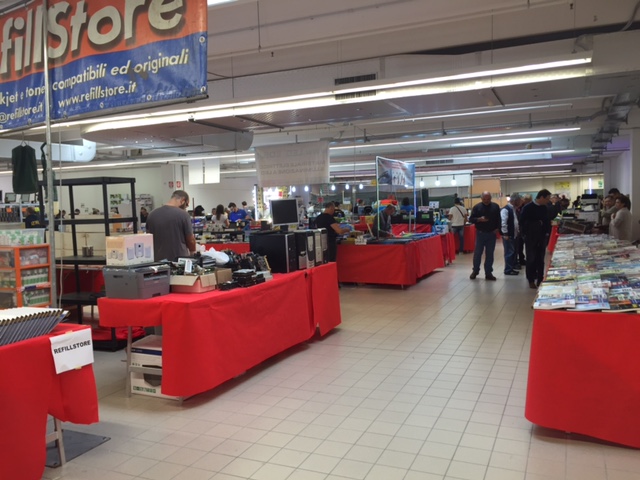 Torna a Fasano la Mostra Mercato del Radioamatore dedicata a elettronica e computer Torna a Fasano la Mostra Mercato del Radioamatore dedicata a elettronica e computer - Osservatorio Fasano