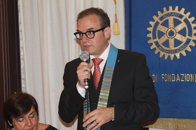 Rotary Club Fasano: iniziato l’anno di presidenza di Alberto Mavilio Rotary Club Fasano: iniziato l'anno di presidenza di Alberto Mavilio - Osservatorio Fasano