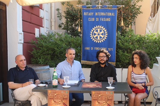 Gioco e cultura per una caccia al tesoro del Rotary di Fasano Gioco e cultura per una caccia al tesoro del Rotary di Fasano - Osservatorio Fasano