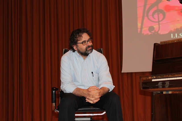 Le ‘note di memoria’ di Francesco Lotoro per gli studenti del ‘Da Vinci’ Le 'note di memoria' di Francesco Lotoro per gli studenti del 'Da Vinci' - Osservatorio Fasano