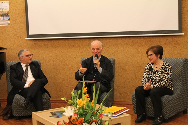 Presentati due volumi didattici del fasanese Domenico Colucci Presentati due volumi didattici del fasanese Domenico Colucci - Osservatorio Fasano