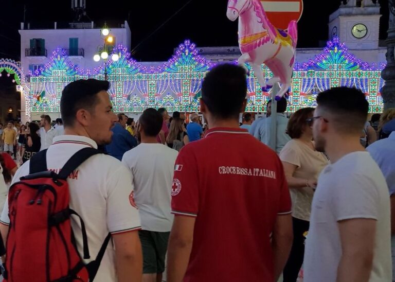 Festa patronale a Fasano: i volontari di Croce Rossa impegnati a tutto campo - Osservatorio Fasano