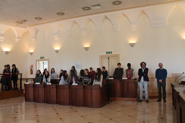 Consiglio comunale dei ragazzi a Fasano: conclusa l’attività di formazione Consiglio comunale dei ragazzi a Fasano: conclusa l'attività di formazione - Osservatorio Fasano