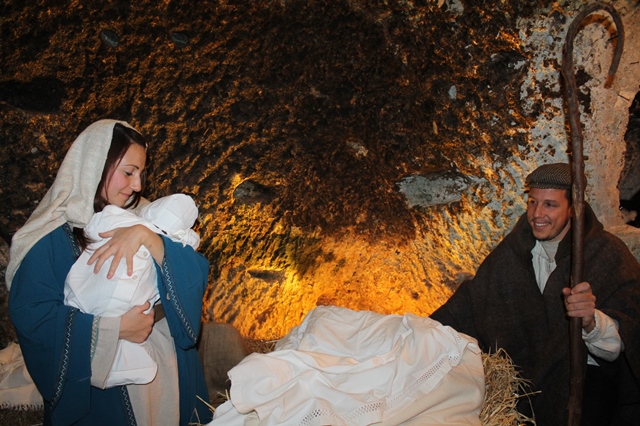 A Pezze di Greco rinnovato anche quest’anno l’appuntamento con il ‘Presepe Vivente’ A Pezze di Greco rinnovato anche quest'anno l'appuntamento con il 'Presepe Vivente' - Osservatorio Fasano