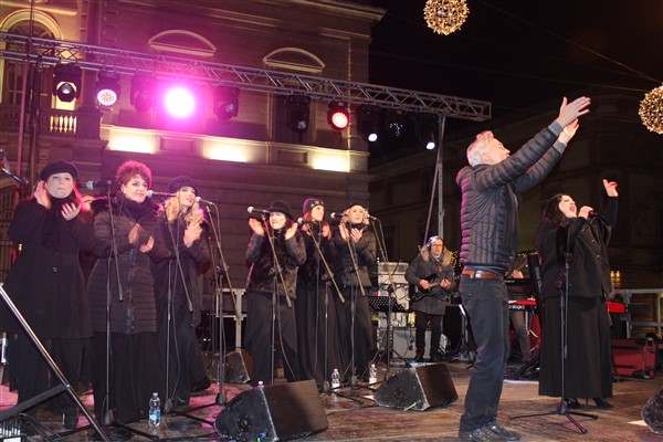 I Wanted Chorus riscaldano anime e cuori in piazza Ciaia a Fasano I Wanted Chorus riscaldano anime e cuori in piazza Ciaia a Fasano - Osservatorio Fasano