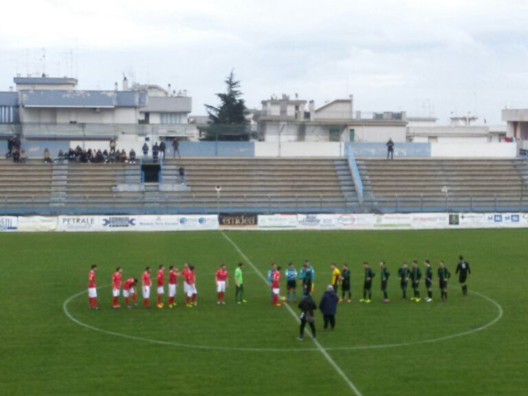 Fasano Re di Coppa: sconfitto il Manduria nell’andata della semifinale Fasano Re di Coppa: sconfitto il Manduria nell'andata della semifinale - Osservatorio Fasano