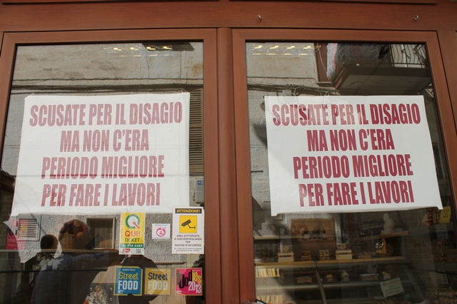 A Fasano lavori in via Verdi a rilento: monta la protesta di residenti e commercianti A Fasano lavori in via Verdi a rilento: monta la protesta di residenti e commercianti - Osservatorio Fasano