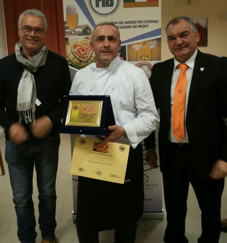Corso base di pizza all'Alberghiero di Fasano: all'esame finale vince Giuseppe Olive - Osservatorio Fasano