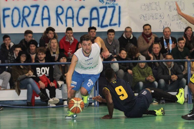 La Technoacque Fasano a Santeramo per l'ultima gara di andata - Osservatorio Fasano