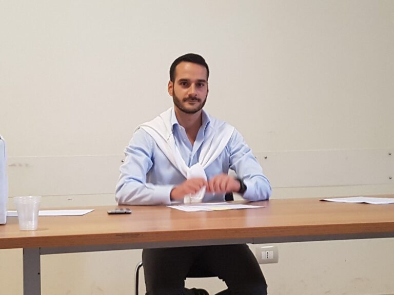 Fabio Sibilio è il nuovo segretario del Partito Democratico a Fasano Fabio Sibilio è il nuovo segretario del Partito Democratico a Fasano - Osservatorio Fasano