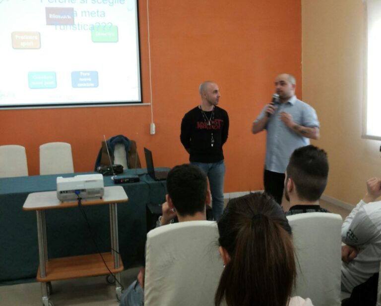 Presentato corso di formazione per animatori turistici all’Alberghiero di Fasano Presentato corso di formazione per animatori turistici all'Alberghiero di Fasano - Osservatorio Fasano
