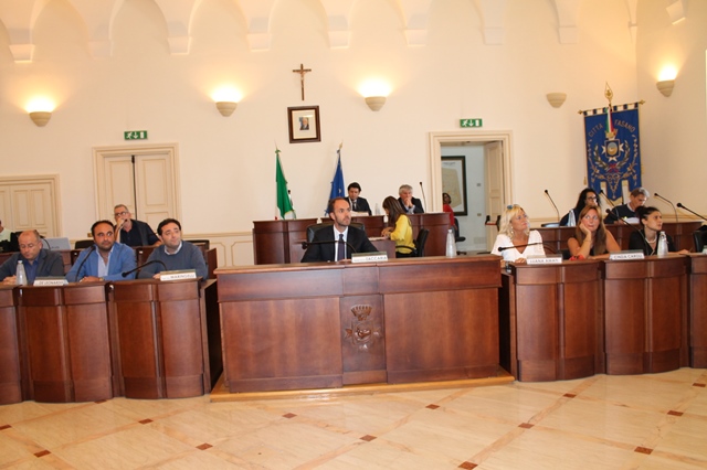 Si riunisce il consiglio comunale a Fasano: l’opposizione chiede la testa del vicesindaco Si riunisce il consiglio comunale a Fasano: l'opposizione chiede la testa del vicesindaco - Osservatorio Fasano