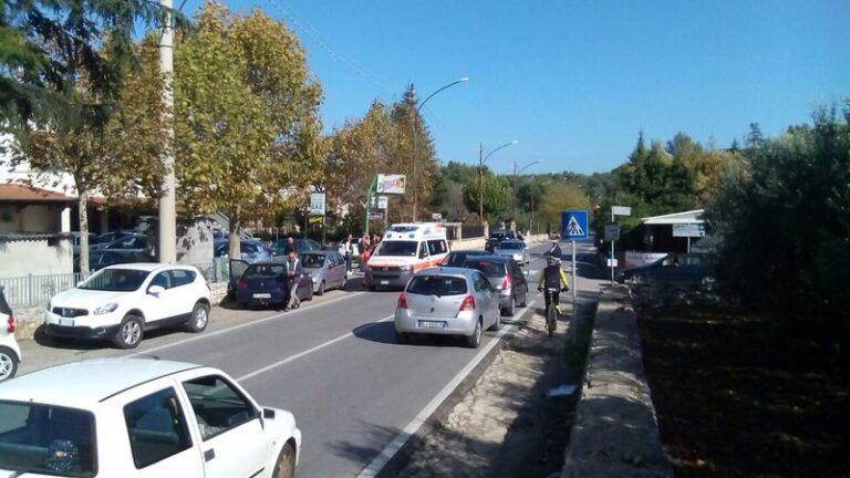 Moto contro auto a Laureto: un ferito - Osservatorio Fasano
