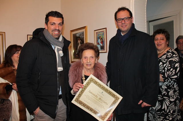 Nuova centenaria a Fasano: auguri nonna Antonietta Nuova centenaria a Fasano: auguri nonna Antonietta - Osservatorio Fasano