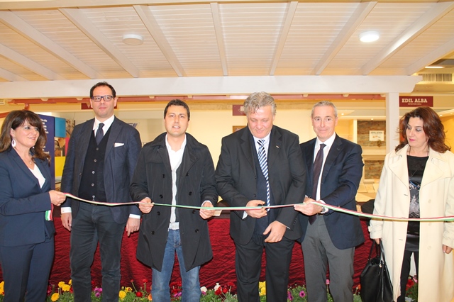 Inaugurata a Fasano la mostra permanente delle attività produttive Inaugurata a Fasano la mostra permanente delle attività produttive - Osservatorio Fasano
