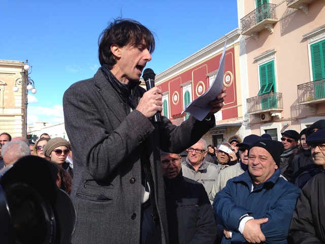 Vito Bianchi: ‘Sulla Tares il Governo cittadino è ancora immobile: pronti a tornare in piazza’ Vito Bianchi: 'Sulla Tares il Governo cittadino è ancora immobile: pronti a tornare in piazza' - Osservatorio Fasano