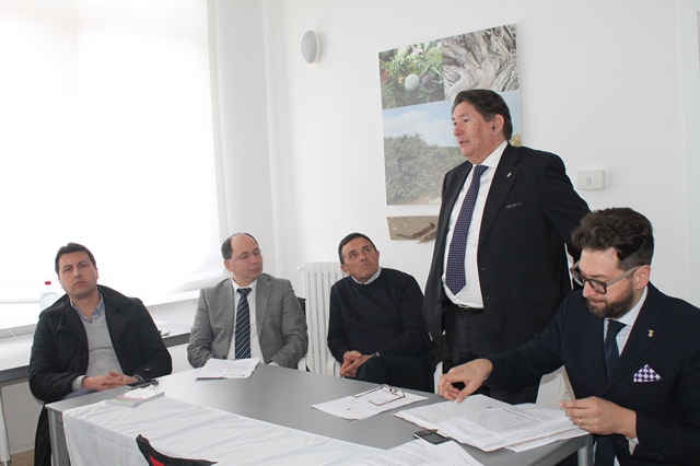 Celebrato il matrimonio tra le ‘Città dell’olio’ e il Parco delle Dune Costiere Celebrato il matrimonio tra le 'Città dell'olio' e il Parco delle Dune Costiere - Osservatorio Fasano