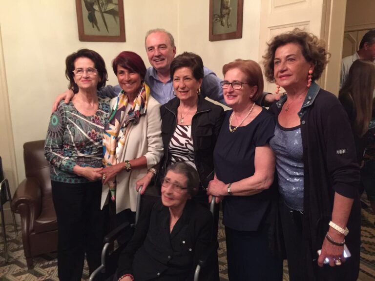 Famiglia riunita e amici per i 102 anni di nonna Anna Carmela Colucci - Osservatorio Fasano