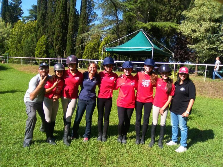 Otto medaglie per il centro ippico ‘Parco di Mare’ ai campionati italiani di Pony Club Otto medaglie per il centro ippico 'Parco di Mare' ai campionati italiani di Pony Club - Osservatorio Fasano