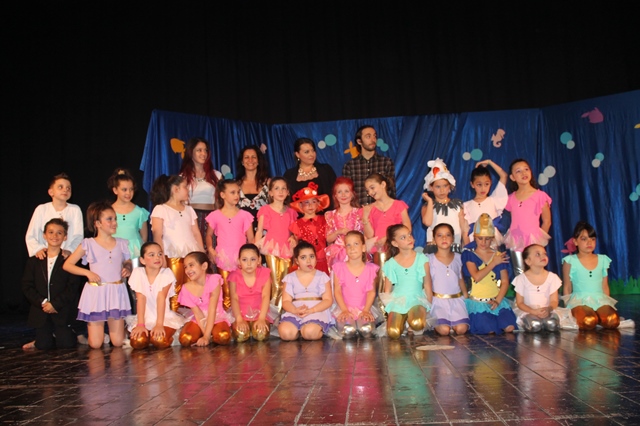 I baby Glitter portano ‘La Sirenetta’ in teatro I baby Glitter portano 'La Sirenetta' in teatro - Osservatorio Fasano