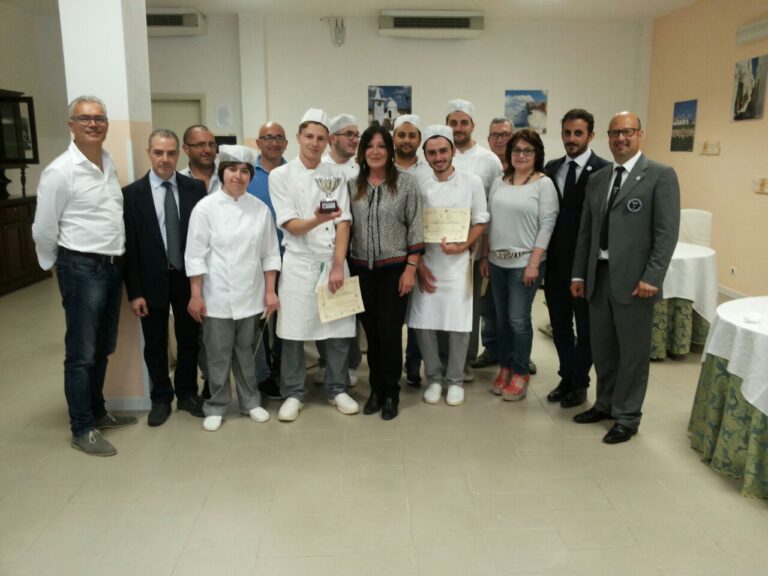 Concluso il secondo corso di pizzeria all'Alberghiero di Fasano - Osservatorio Fasano