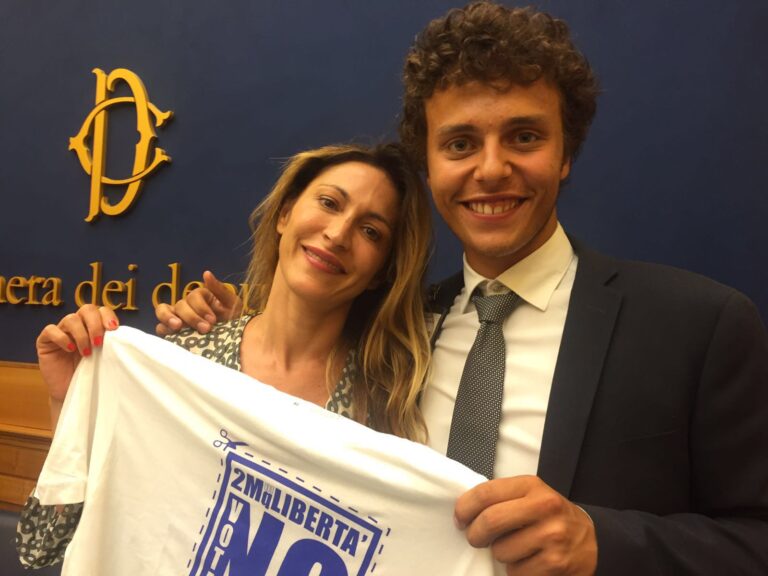 Giovani fasanesi di Forza Italia a Roma per ’41 volte no, 2 mq di libertà’ Giovani fasanesi di Forza Italia a Roma per '41 volte no, 2 mq di libertà' - Osservatorio Fasano