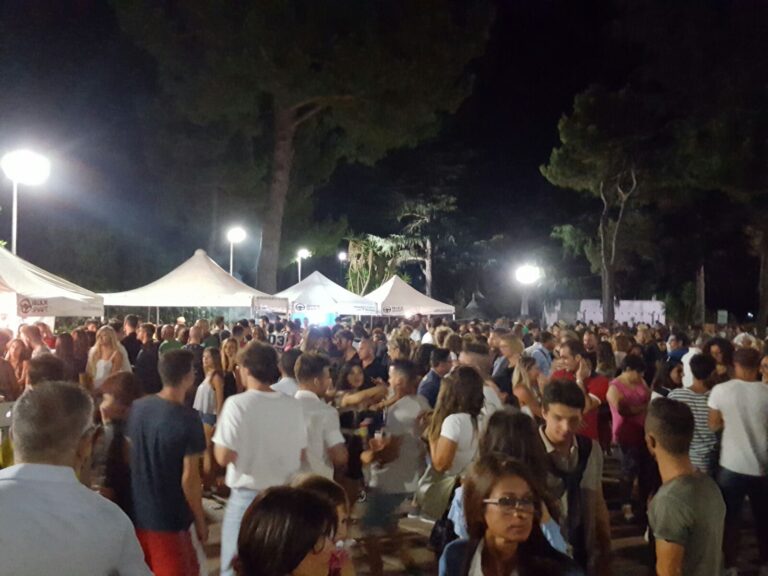 La Selva torna a essere luogo di divertimento con ‘Incasinati alla Casina’ La Selva torna a essere luogo di divertimento con 'Incasinati alla Casina' - Osservatorio Fasano