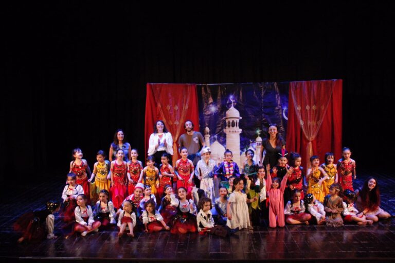 I baby della Glitter si divertono ed emozionano con ‘Peter Pan’ e ‘Aladdin’ I baby della Glitter si divertono ed emozionano con 'Peter Pan' e 'Aladdin' - Osservatorio Fasano