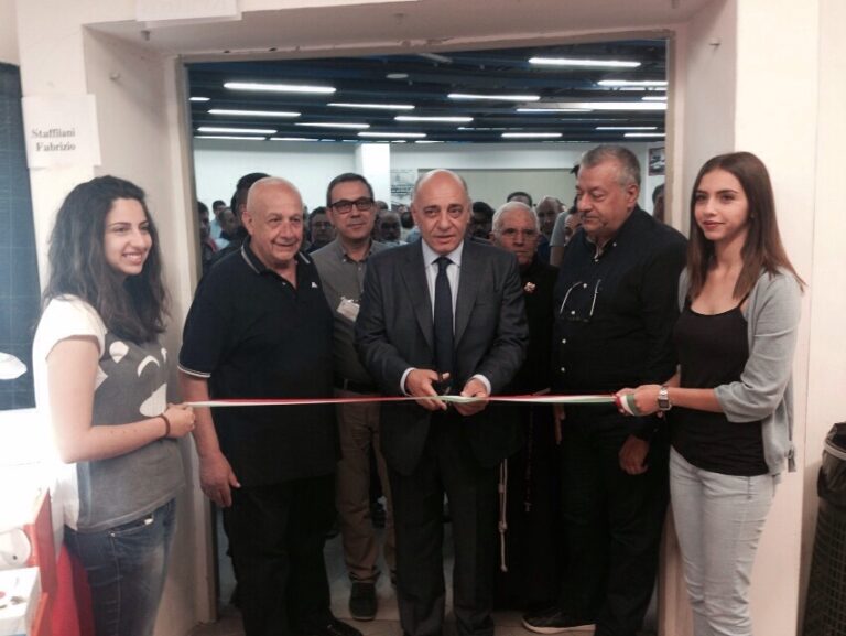 Inaugurata a Fasano la 41esima Mostra Mercato del Radioamatore - Osservatorio Fasano