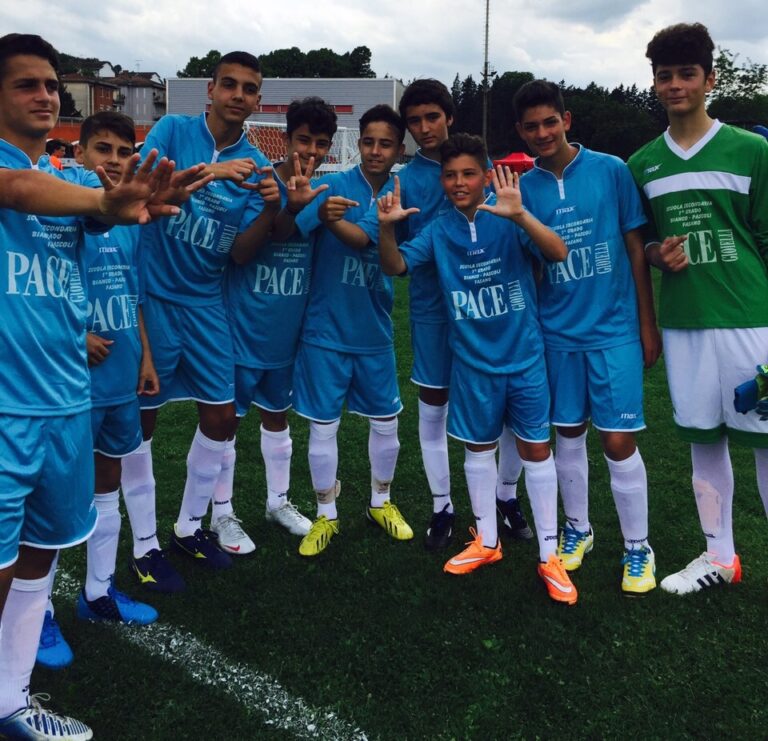 Finale nazionale campionati studenteschi: nel calcio a 5 partenza sprint della 'Bianco-Pascoli' di Fasano - Osservatorio Fasano