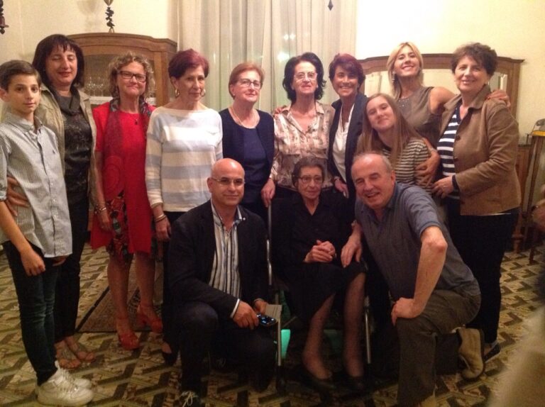 Famiglia riunita e amici per i 101 anni di nonna Anna Carmela - Osservatorio Fasano