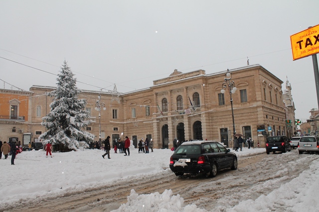 Conferenza dei capigruppo consiliari sull’emergenza neve a Fasano: assenti gli ‘attori’ principali Conferenza dei capigruppo consiliari sull'emergenza neve a Fasano: assenti gli 'attori' principali - Osservatorio Fasano