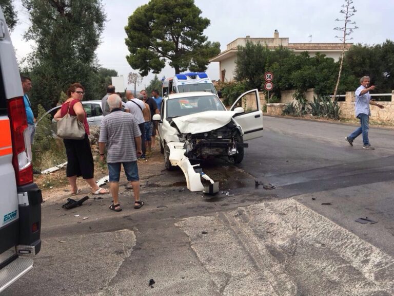 Incidente sulla Fasano-Pezze di Greco: ferite due donne Incidente sulla Fasano-Pezze di Greco: ferite due donne - Osservatorio Fasano
