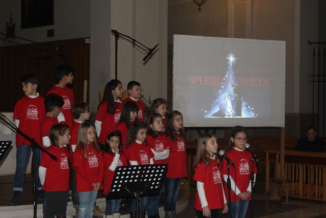 Il coro della Confraternita di San Giuseppe di Fasano canta ‘È sempre Natale’ Il coro della Confraternita di San Giuseppe di Fasano canta 'È sempre Natale' - Osservatorio Fasano