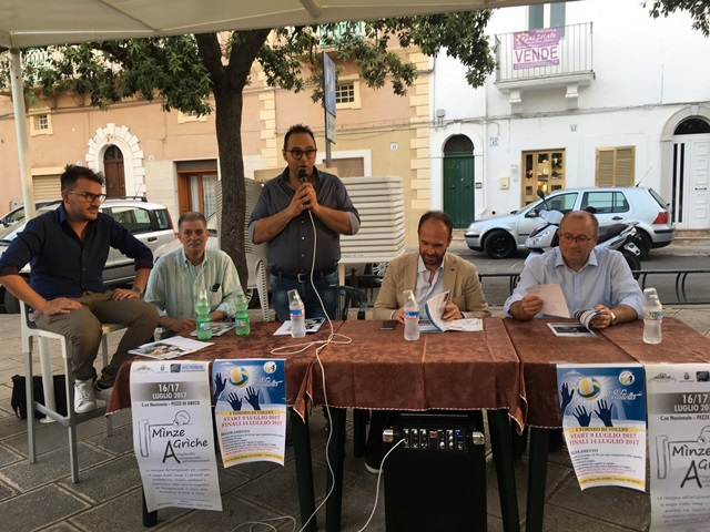 Presentato ufficialmente il programma della festa patronale a Pezze di Greco Presentato ufficialmente il programma della festa patronale a Pezze di Greco - Osservatorio Fasano