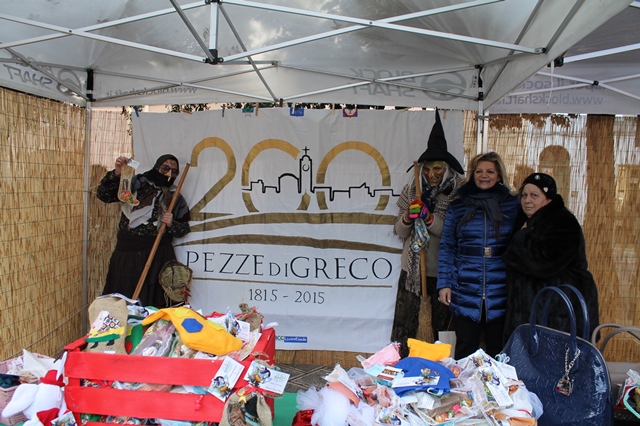 A Pezze di Greco Re Magi e befane a braccetto A Pezze di Greco Re Magi e befane a braccetto - Osservatorio Fasano