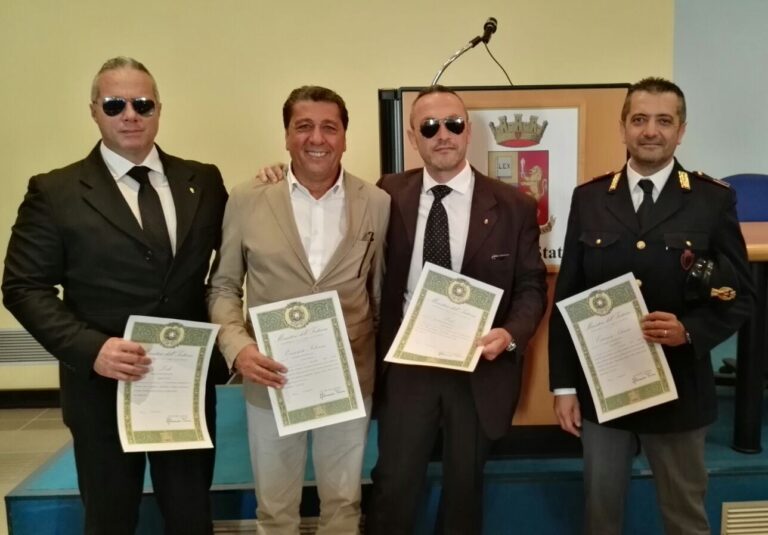 Si sono distinti in operazioni di servizio: poliziotti fasanesi premiati a Bari Si sono distinti in operazioni di servizio: poliziotti fasanesi premiati a Bari - Osservatorio Fasano