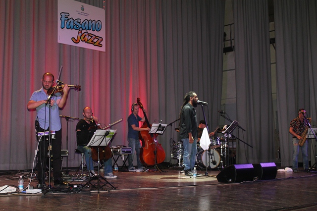 Grande chiusura per ‘Fasano Jazz’ con i Quintorigo e Roberto Gatto Grande chiusura per 'Fasano Jazz' con i Quintorigo e Roberto Gatto - Osservatorio Fasano