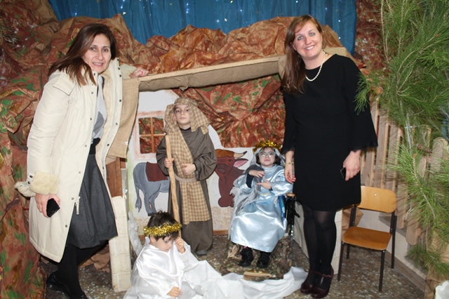 Messaggio di fede e tradizione al presepe vivente del plesso ‘San Francesco’ a Fasano Messaggio di fede e tradizione al presepe vivente del plesso 'San Francesco' a Fasano - Osservatorio Fasano