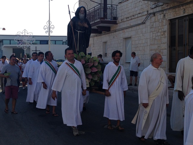 Savelletri ha festeggiato il patrono San Francesco da Paola Savelletri ha festeggiato il patrono San Francesco da Paola - Osservatorio Fasano