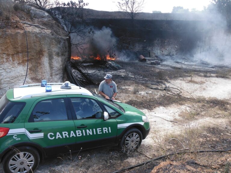 Incendio a Pozzo Faceto: denunciato il proprietario del terreno - Osservatorio Fasano