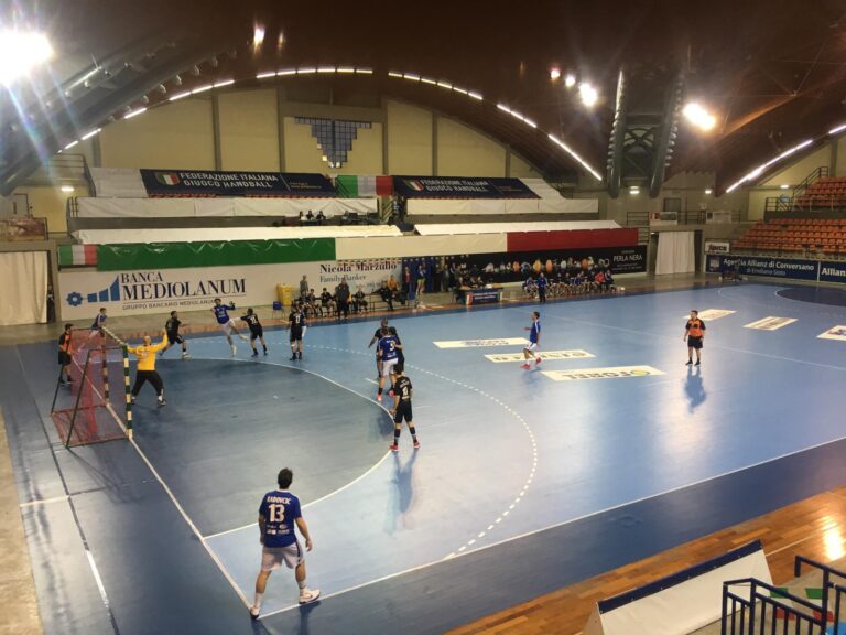 La Junior Fasano chiude la stagione regolare battendo il Siracusa La Junior Fasano chiude la stagione regolare battendo il Siracusa - Osservatorio Fasano